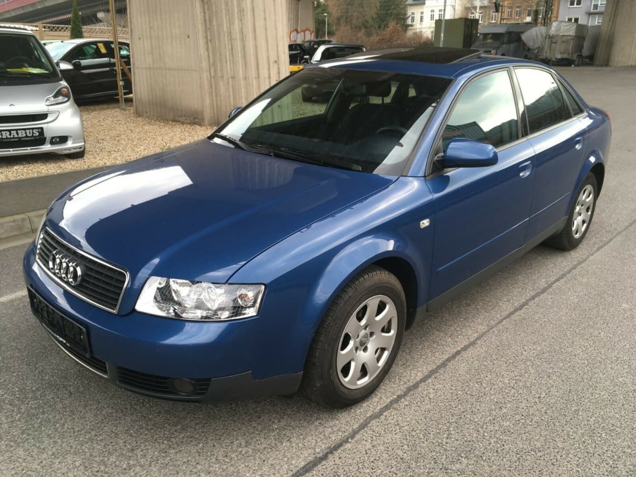 Bild vom Audi A4 Blau