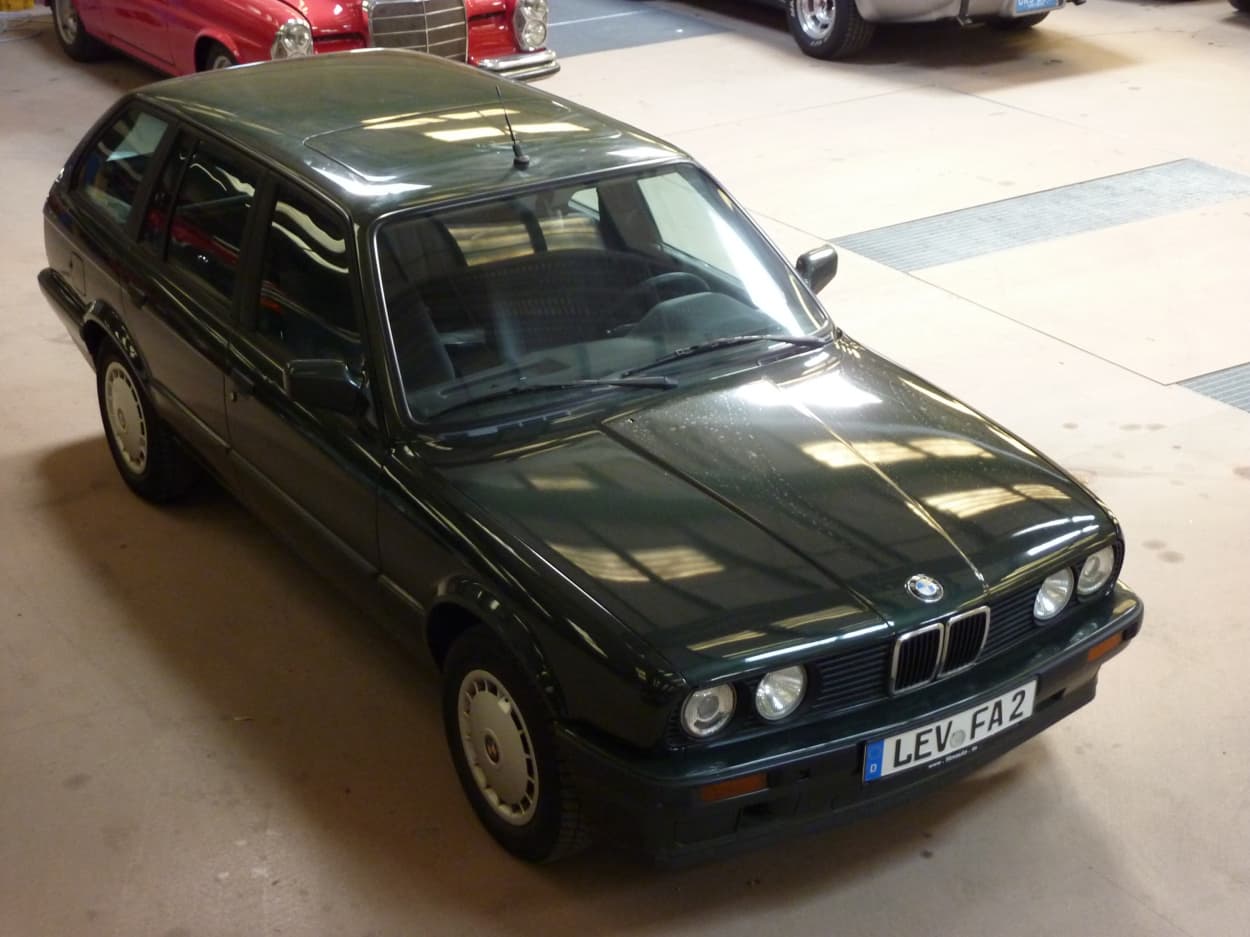 Bild vom BMW 318  E30 Kombi Grün