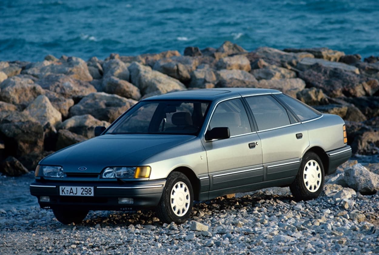 Bild vom Ford Scorpio Grau