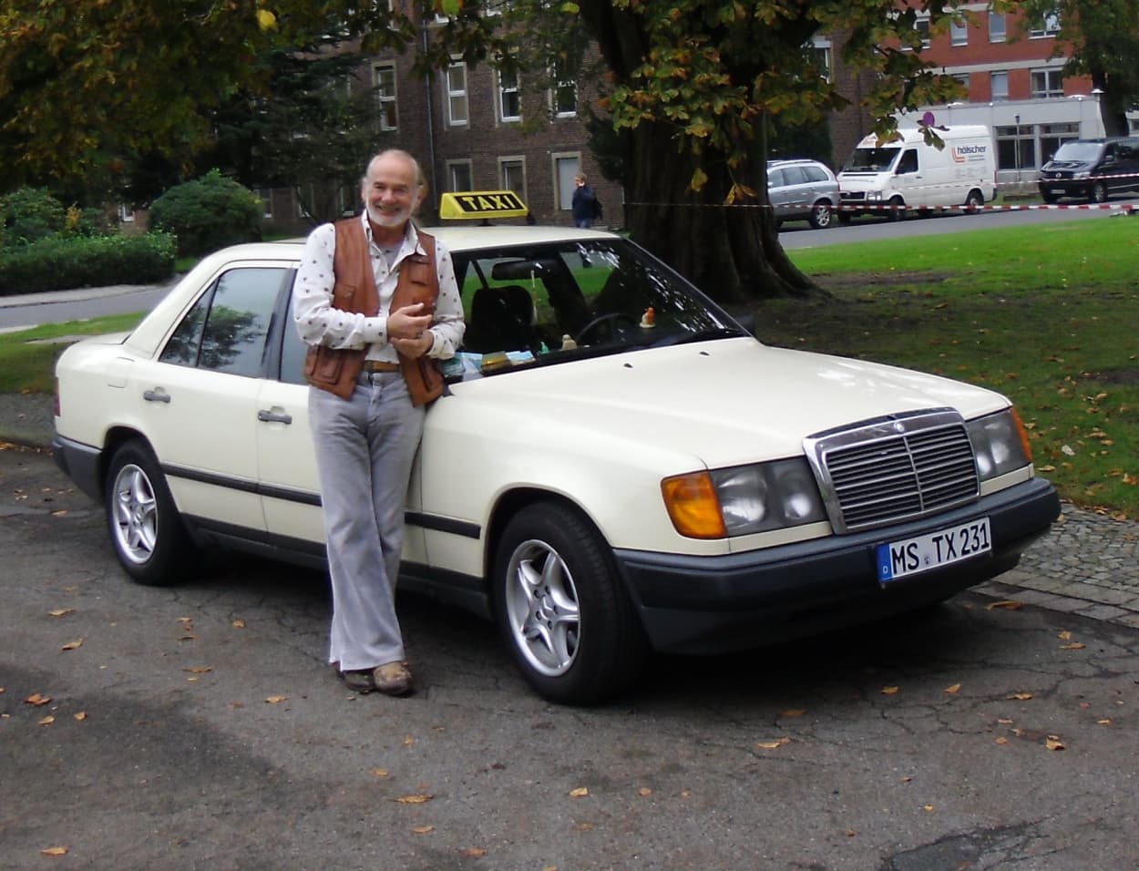 Bild vom Mercedes 200E W124 Taxi Lim