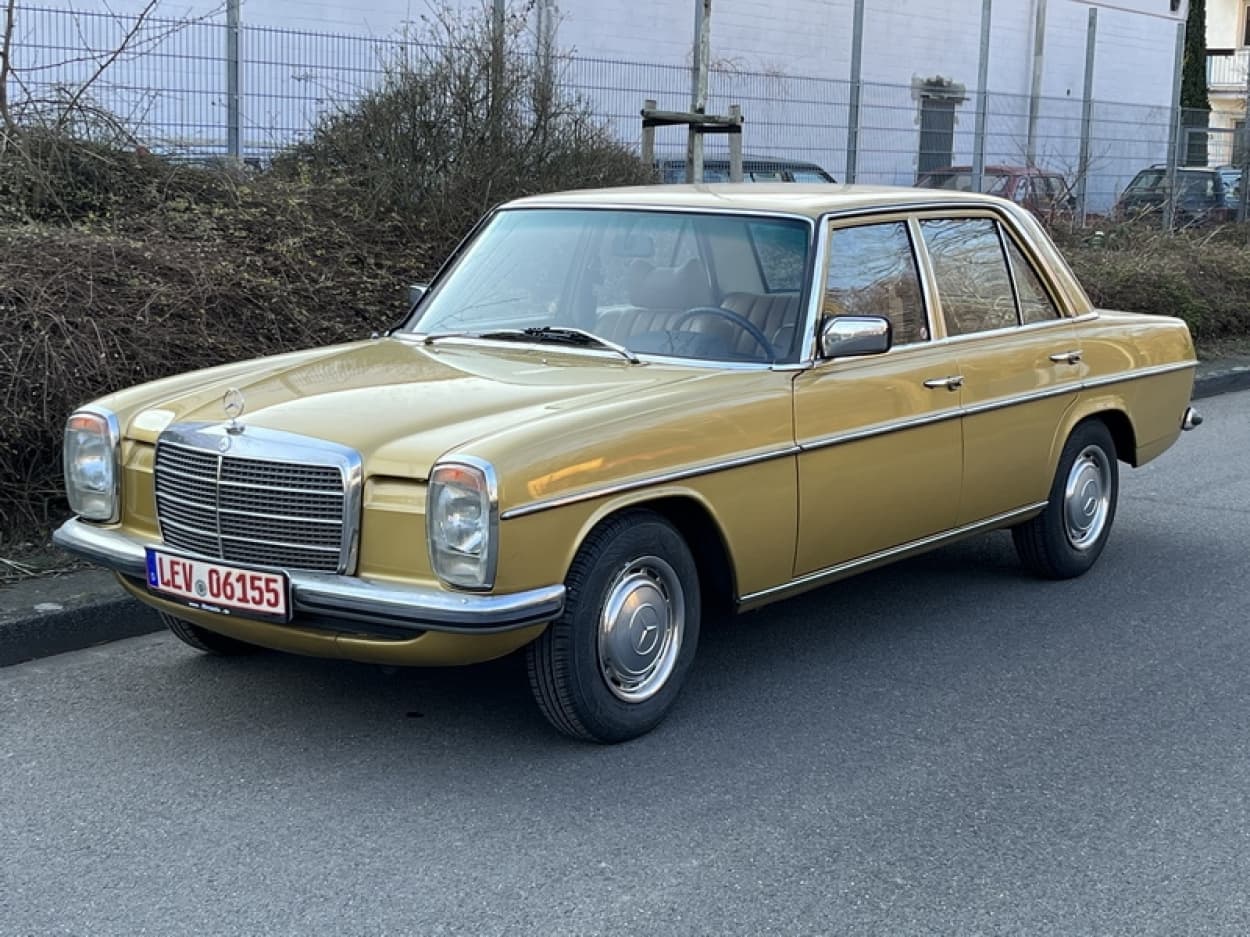 Bild vom Mercedes 230 6  Gold