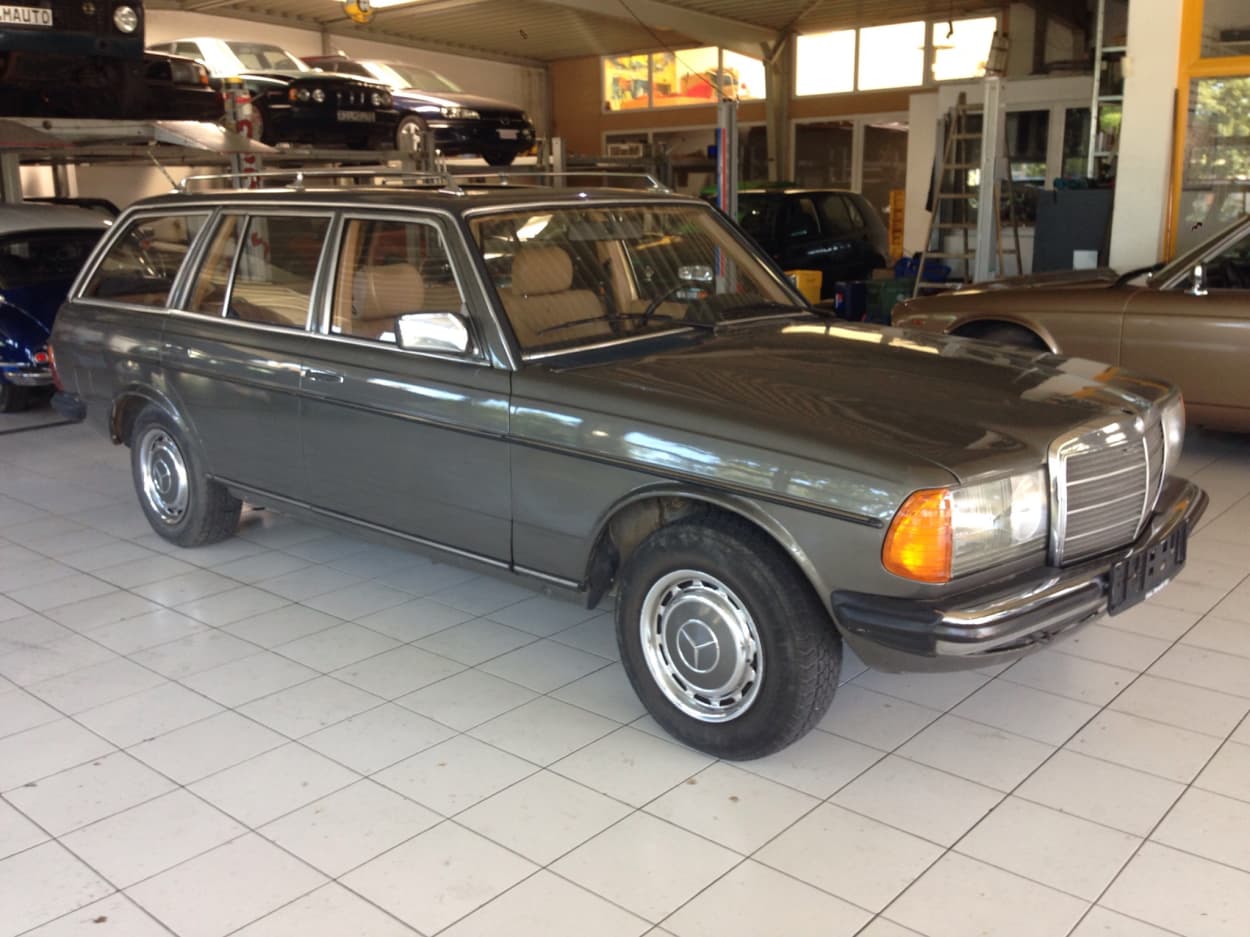 Bild vom Mercedes 230TE W123 Kombi