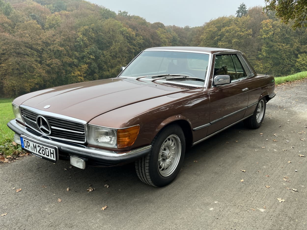 Bild vom Mercedes 280SLC Braun