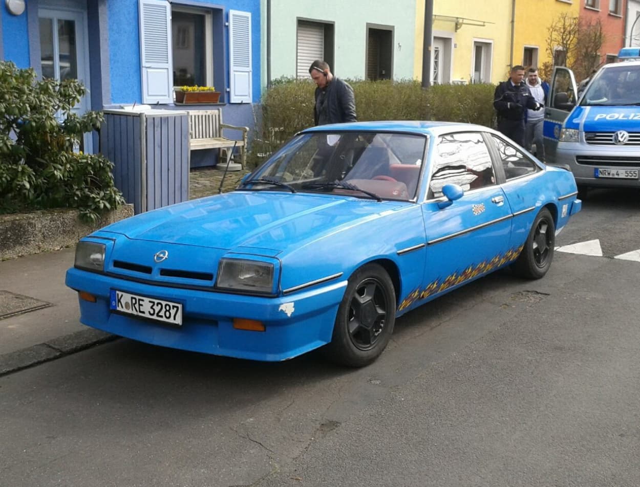 Bild vom Opel Manta B Blau