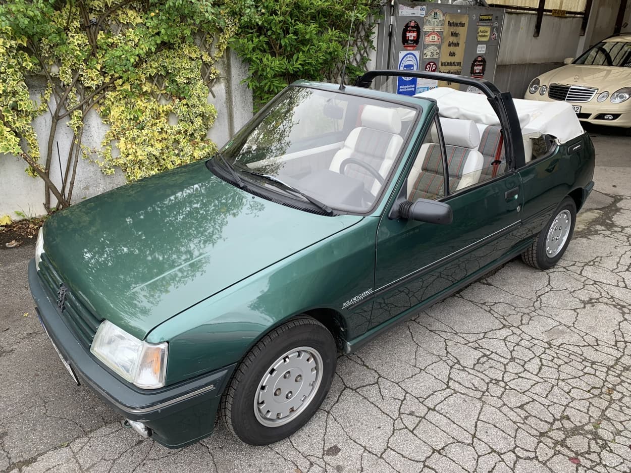 Bild vom Peugeot 205 Cabrio