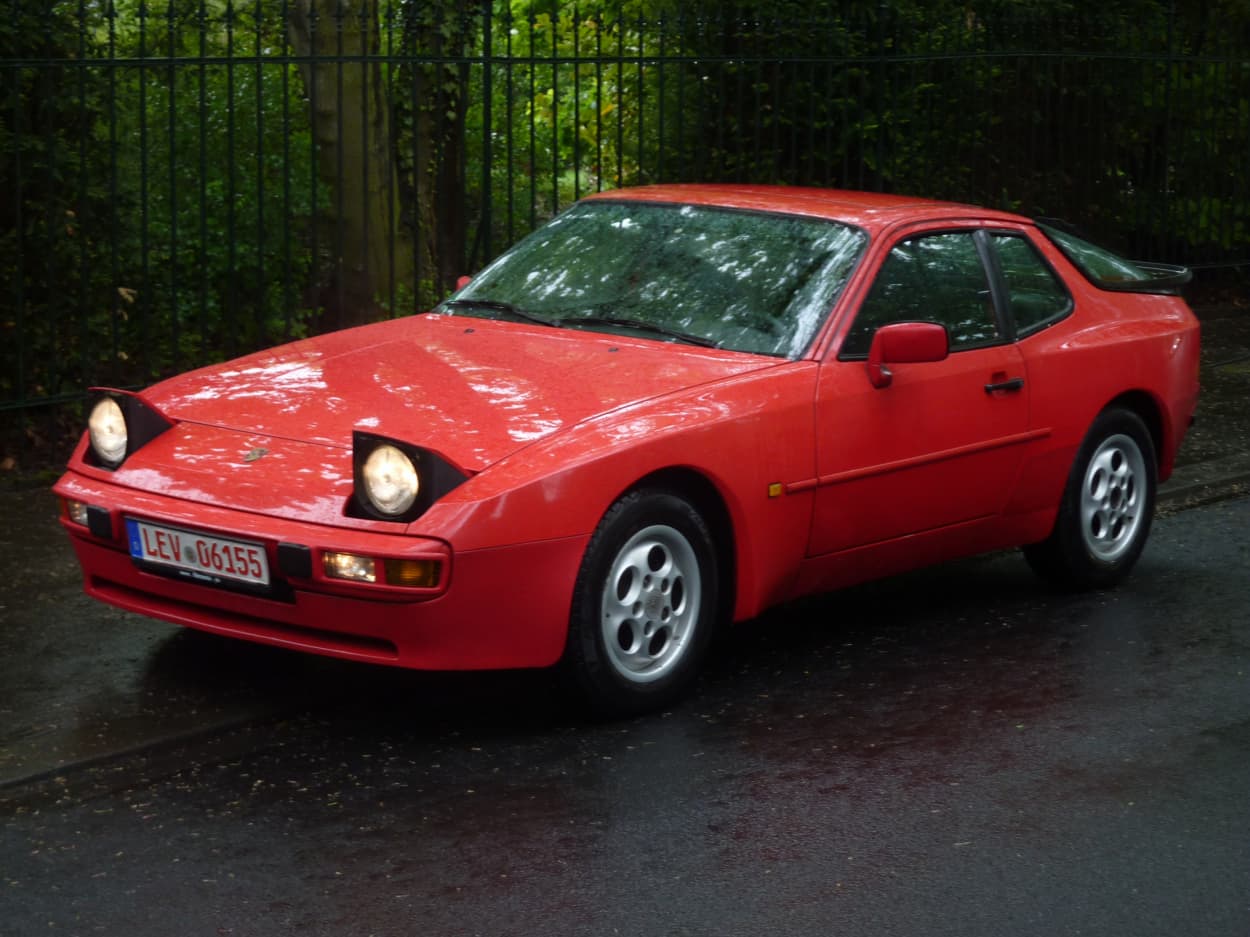 Bild vom Porsche 944 Targa Rot