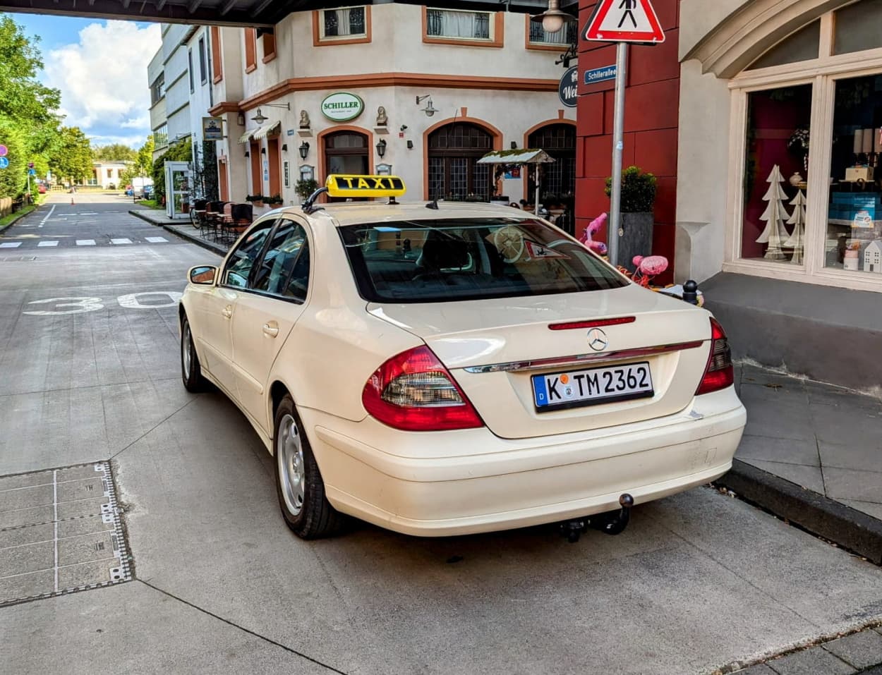 Bild vom Taxi Mercedes W211 Limousine