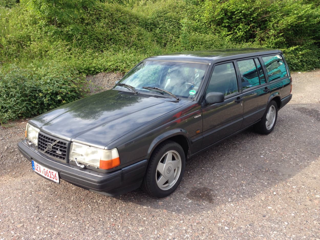 Bild vom Volvo 740 Turbo Kombi Grau